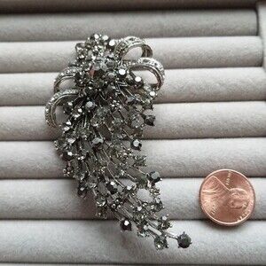 Rhinestone Sparkle Silver/black Brooch Starburst bow